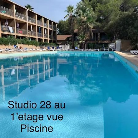 Les Appartements De La Marina Sanary-sur-Mer Bagian luar foto