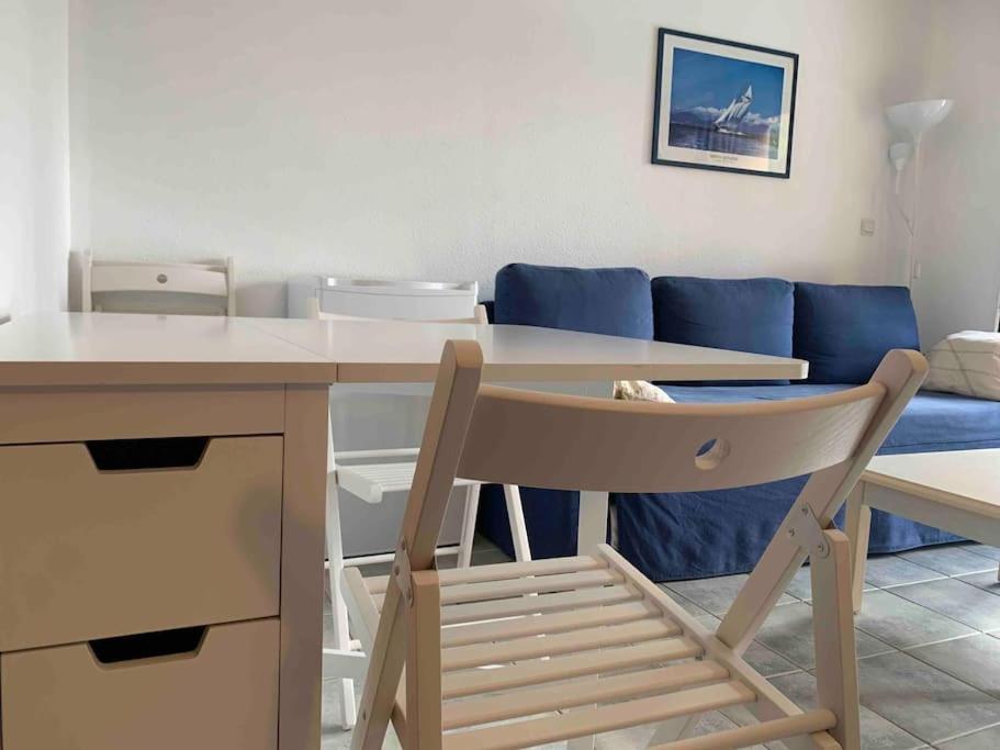 Les Appartements De La Marina Sanary-sur-Mer Bagian luar foto