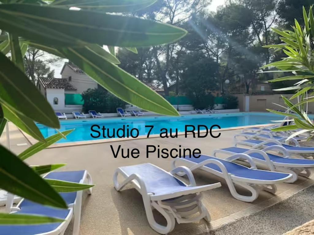 Les Appartements De La Marina Sanary-sur-Mer Bagian luar foto