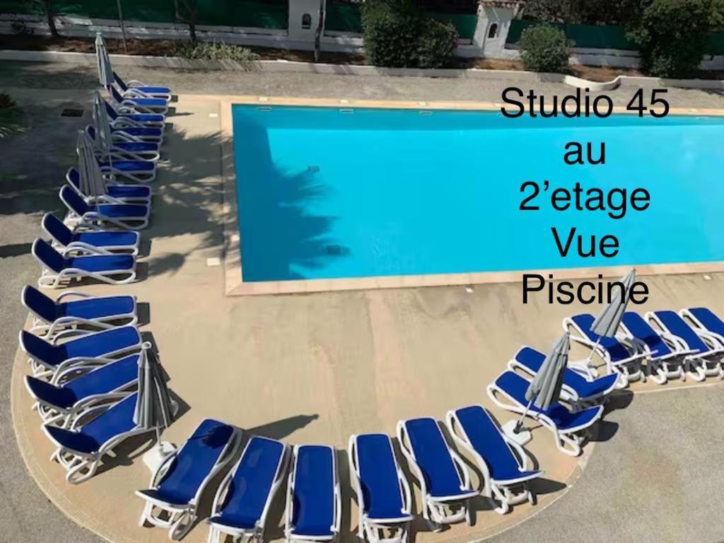 Les Appartements De La Marina Sanary-sur-Mer Bagian luar foto