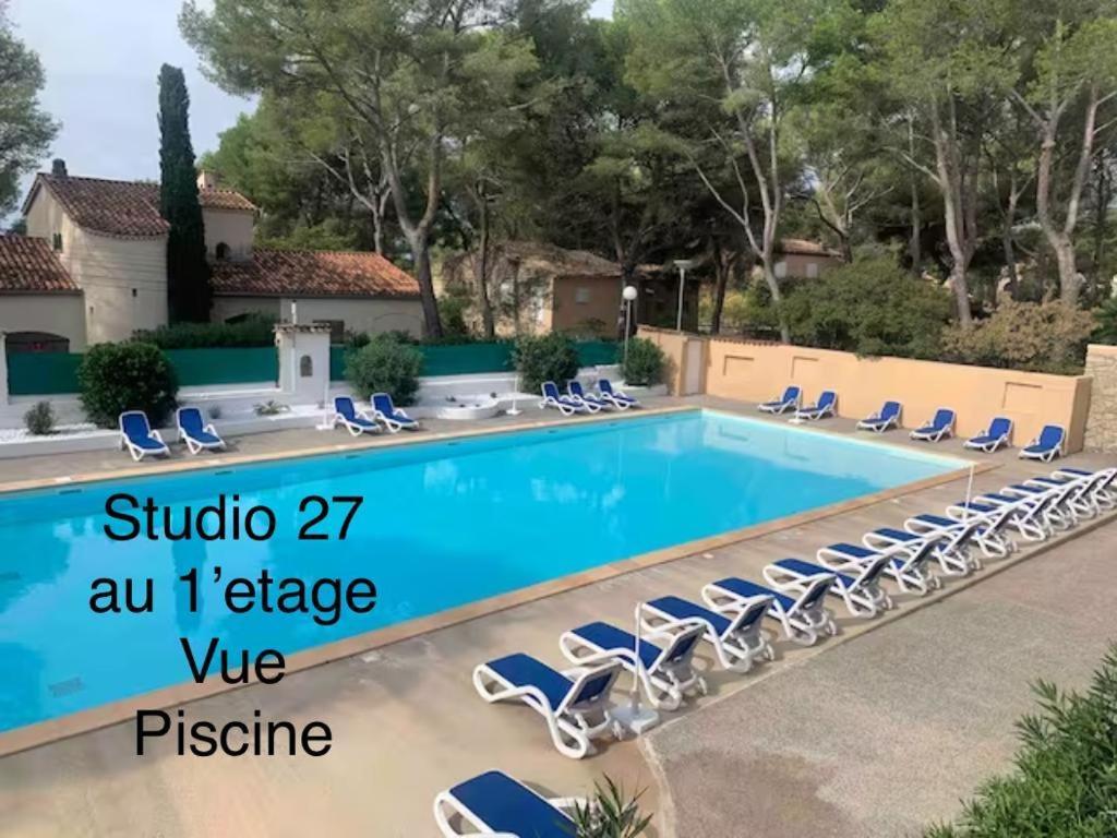 Les Appartements De La Marina Sanary-sur-Mer Bagian luar foto