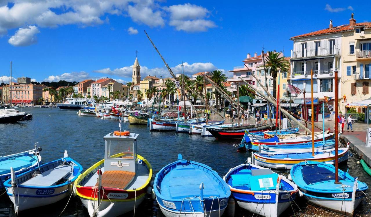 Les Appartements De La Marina Sanary-sur-Mer Bagian luar foto